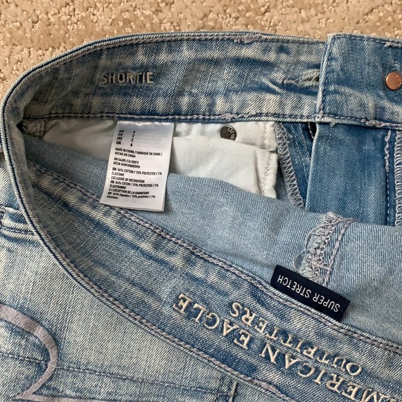 American Eagle Denim Shorts - Picture 3 of 4